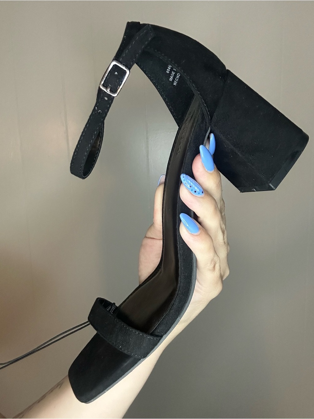 Forever 21 Black Suede Block Heel Sandals - Women